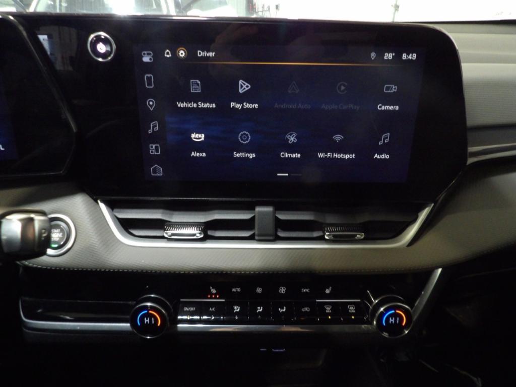 used 2025 Chevrolet Equinox car, priced at $28,399