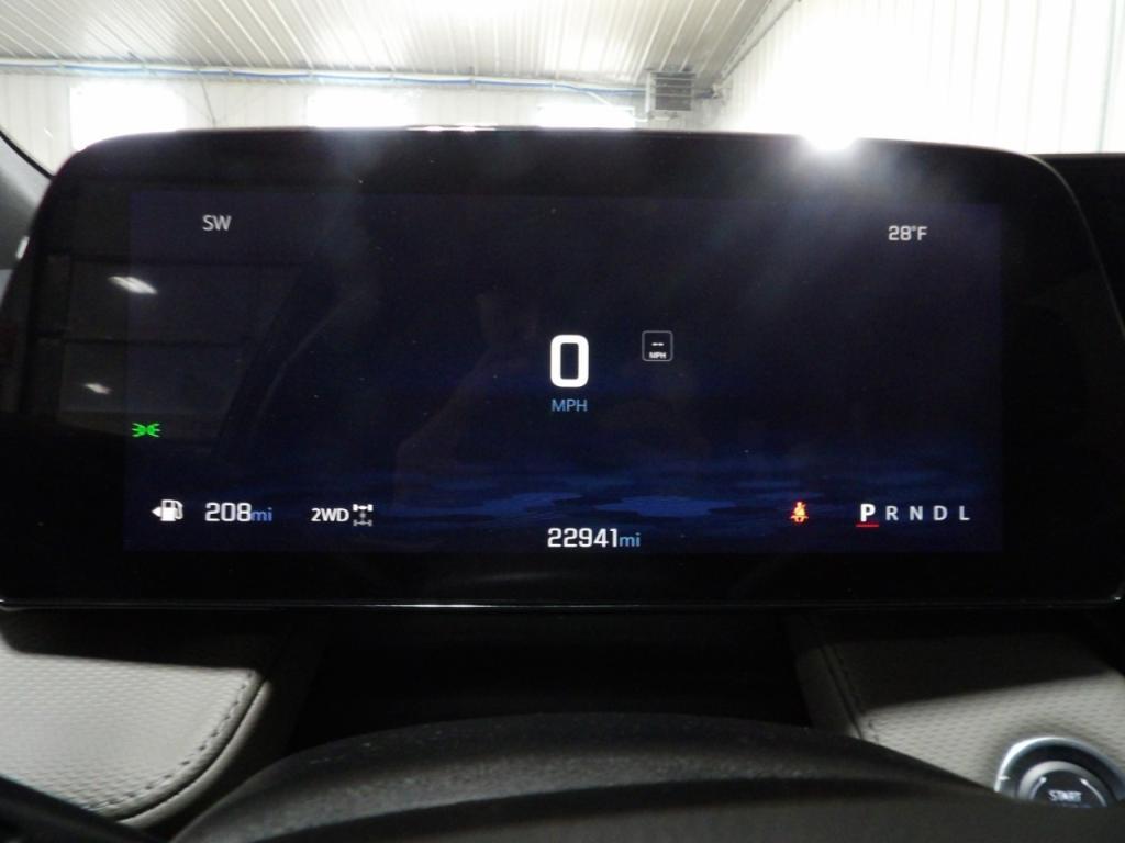 used 2025 Chevrolet Equinox car, priced at $28,399