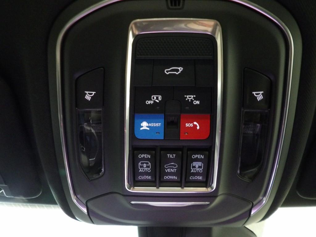 new 2025 Jeep Grand Cherokee car, priced at $50,410