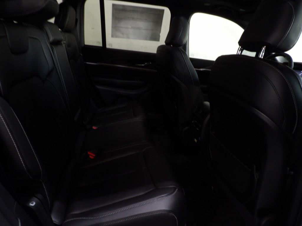 new 2025 Jeep Grand Cherokee car, priced at $50,410