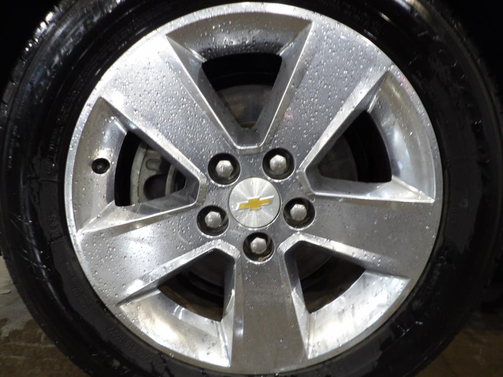 used 2015 Chevrolet Equinox car, priced at $12,990