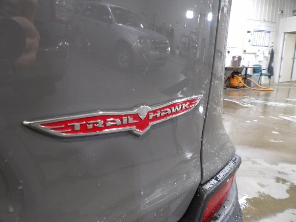 used 2022 Jeep Cherokee car, priced at $23,990