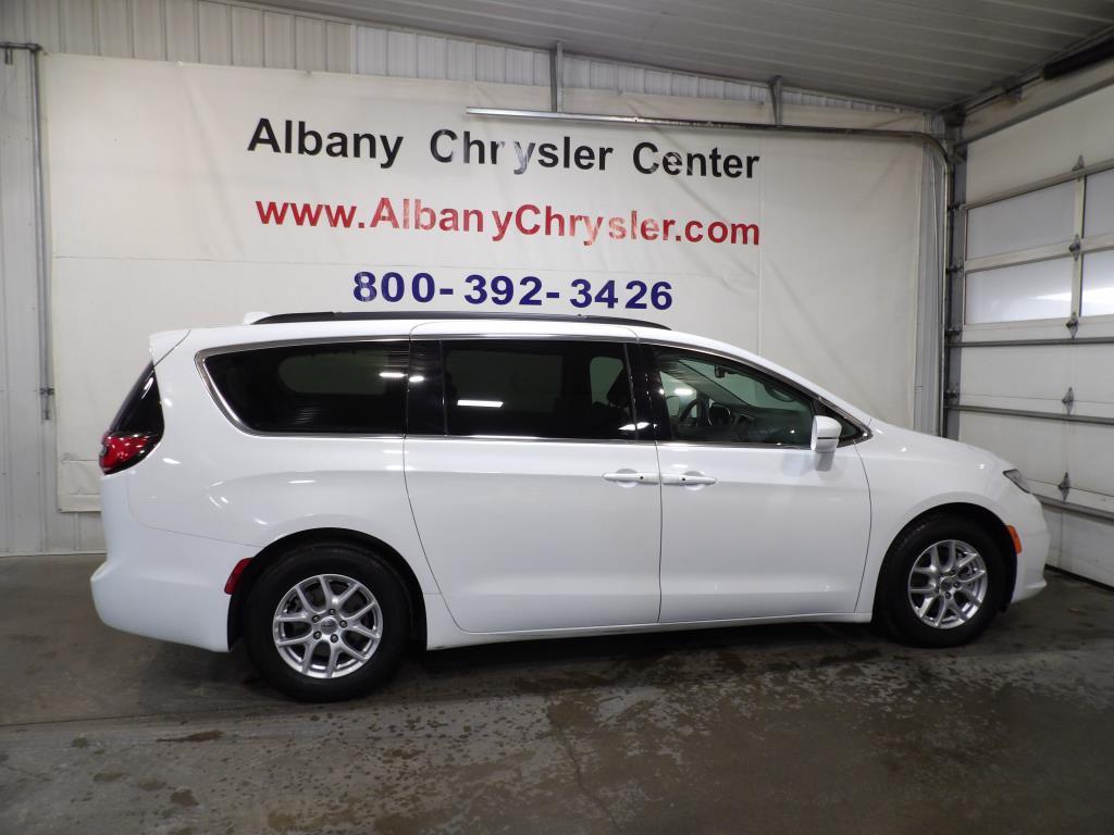 used 2022 Chrysler Pacifica car