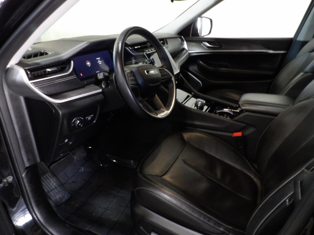 used 2022 Jeep Grand Cherokee car, priced at $34,990
