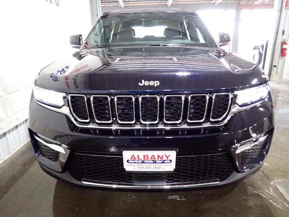 new 2024 Jeep Grand Cherokee car, priced at $43,782