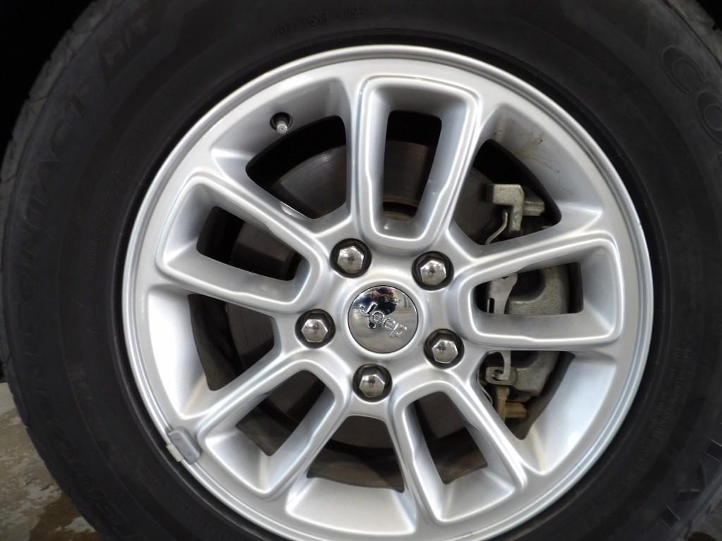 used 2018 Jeep Grand Cherokee car, priced at $16,990