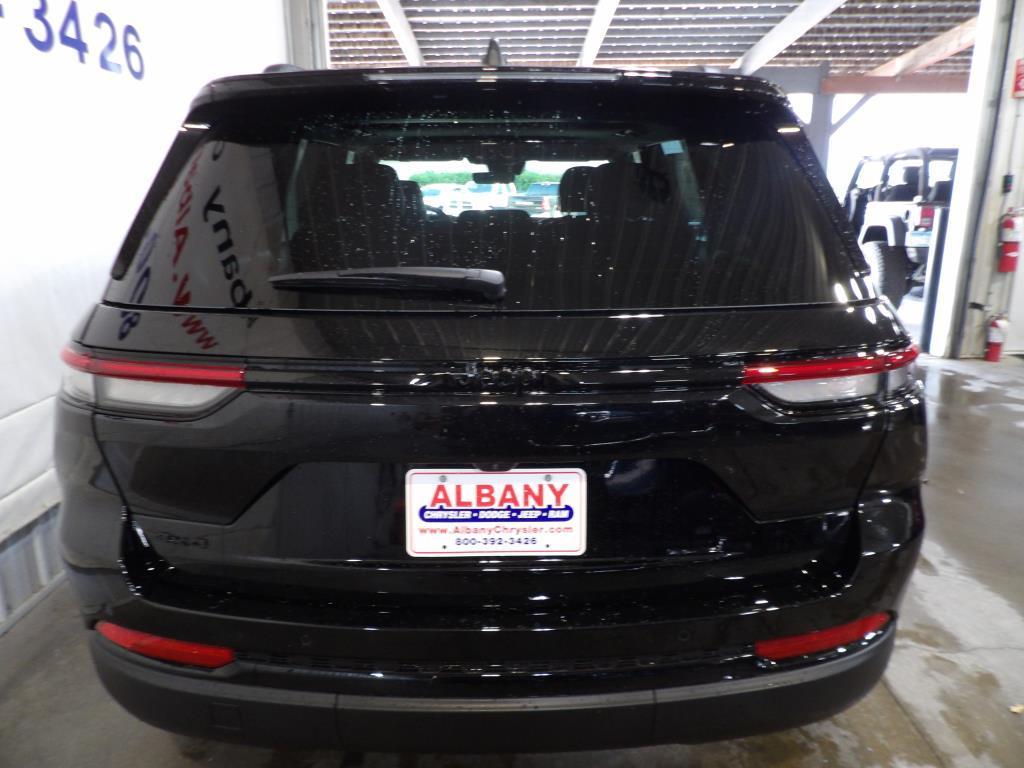 new 2025 Jeep Grand Cherokee car, priced at $41,219