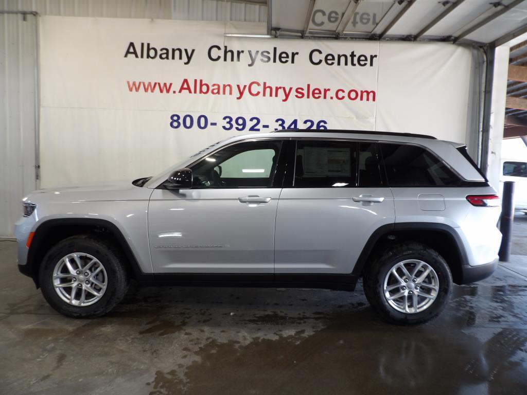 new 2025 Jeep Grand Cherokee car, priced at $39,668