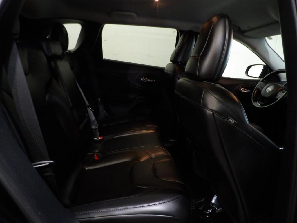 used 2020 Jeep Cherokee car, priced at $23,990