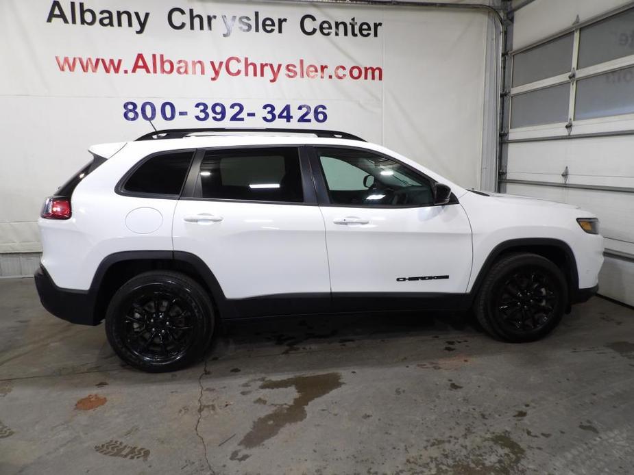 used 2023 Jeep Cherokee car, priced at $25,990