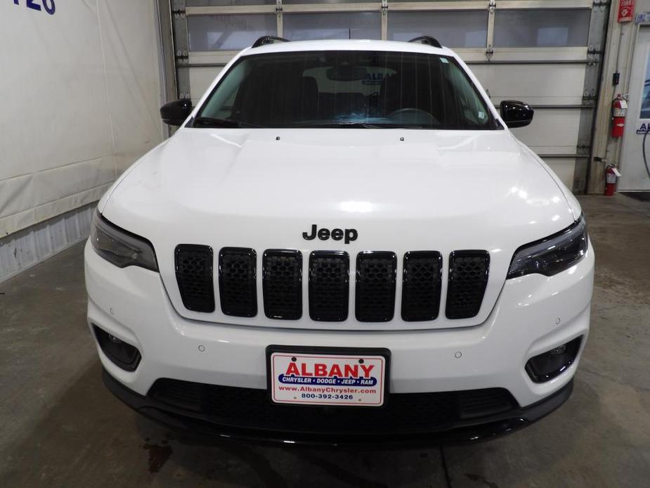 used 2023 Jeep Cherokee car, priced at $25,990