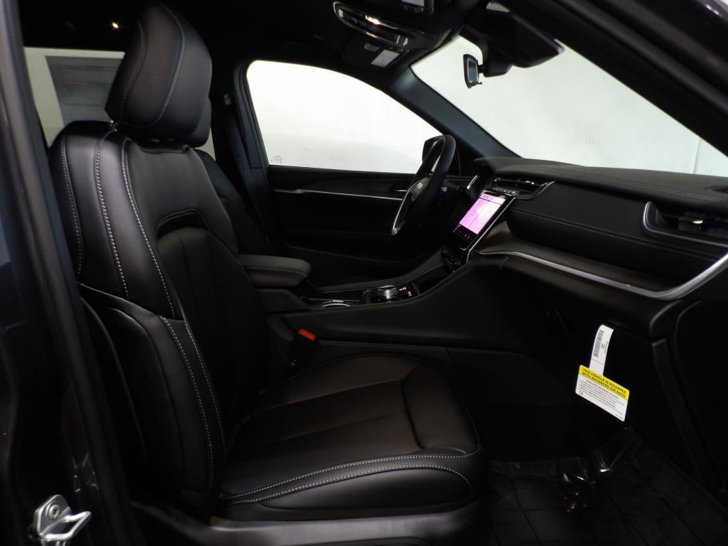 new 2025 Jeep Grand Cherokee L car, priced at $44,432