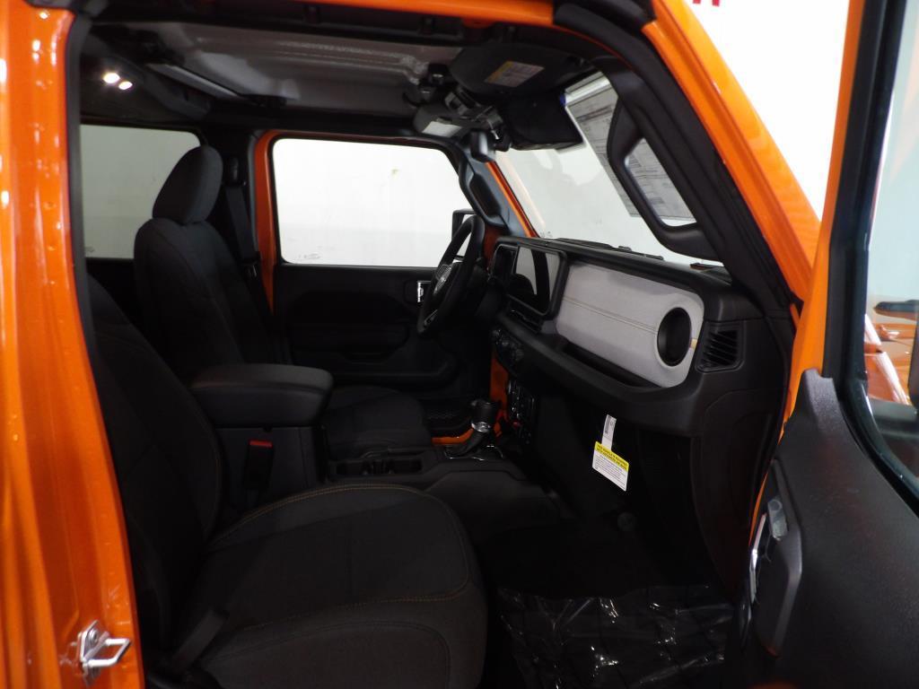 new 2025 Jeep Gladiator car, priced at $45,904
