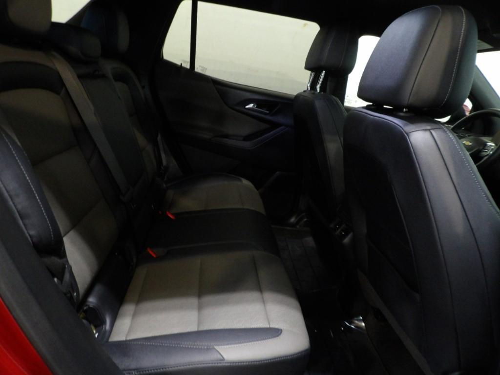 used 2025 Chevrolet Equinox car, priced at $28,399