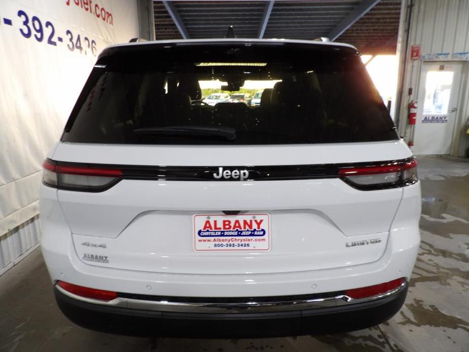 new 2025 Jeep Grand Cherokee car, priced at $53,135