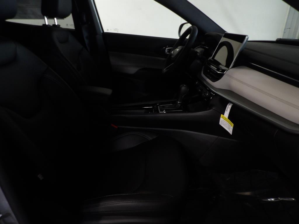 new 2025 Jeep Compass car, priced at $31,288