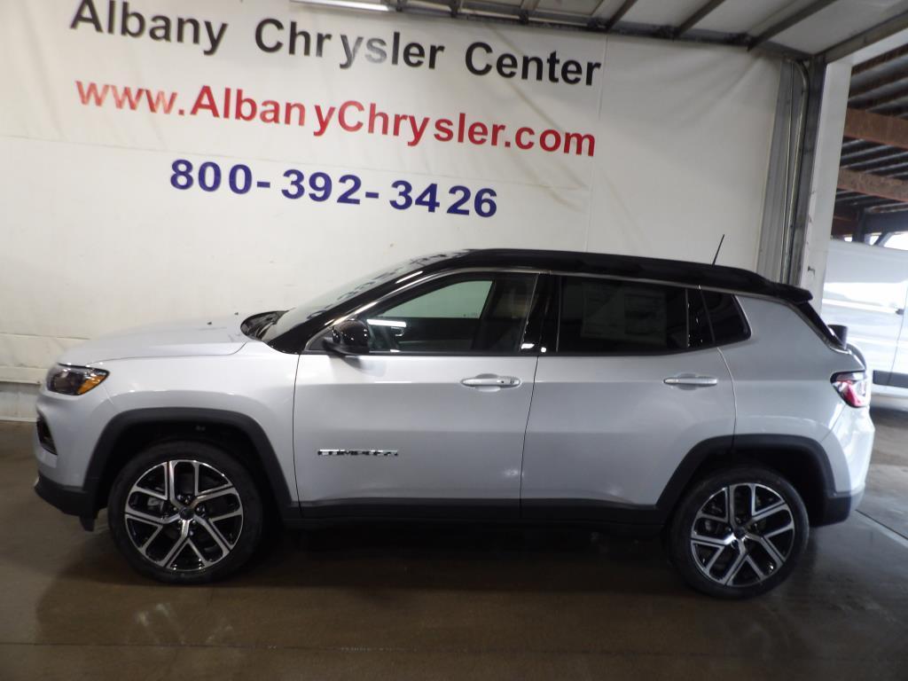 new 2025 Jeep Compass car, priced at $31,784