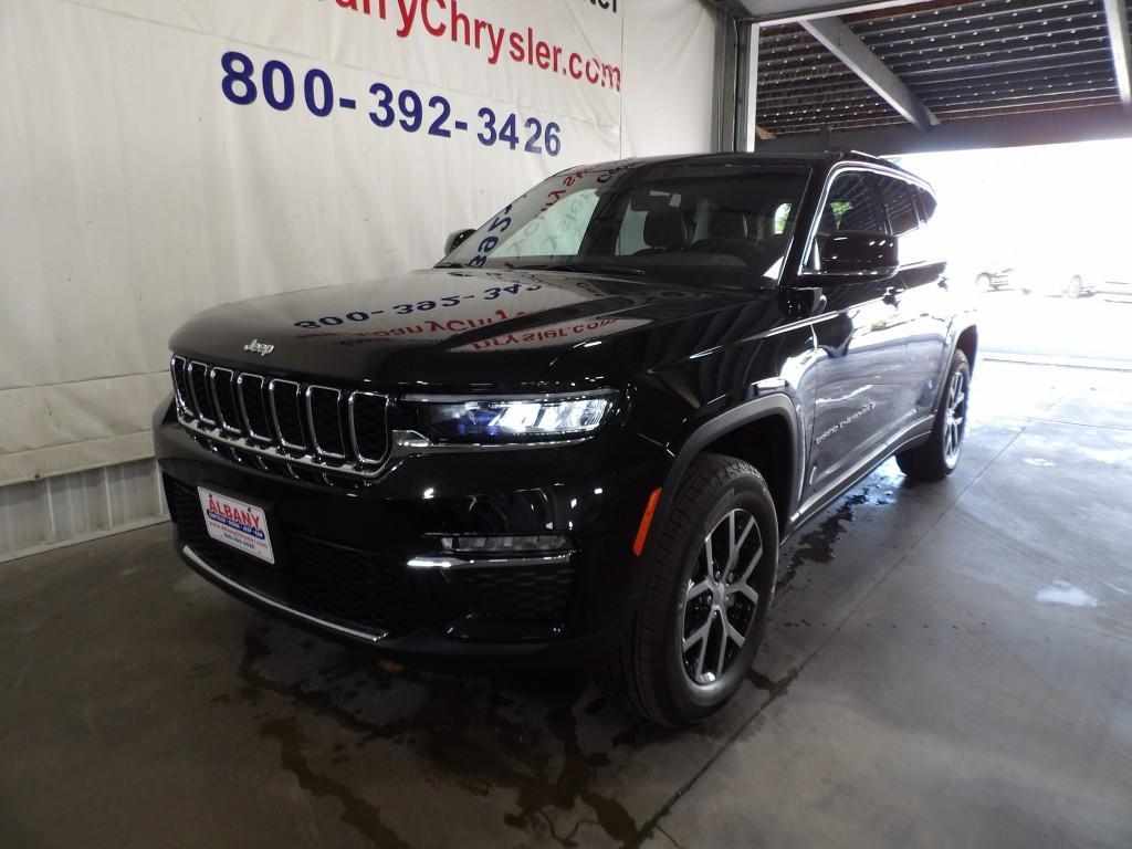 new 2025 Jeep Grand Cherokee car, priced at $51,005