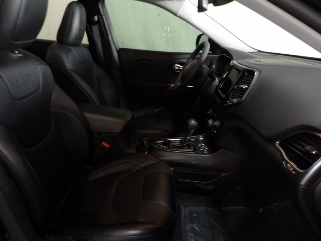 used 2022 Jeep Cherokee car, priced at $28,990