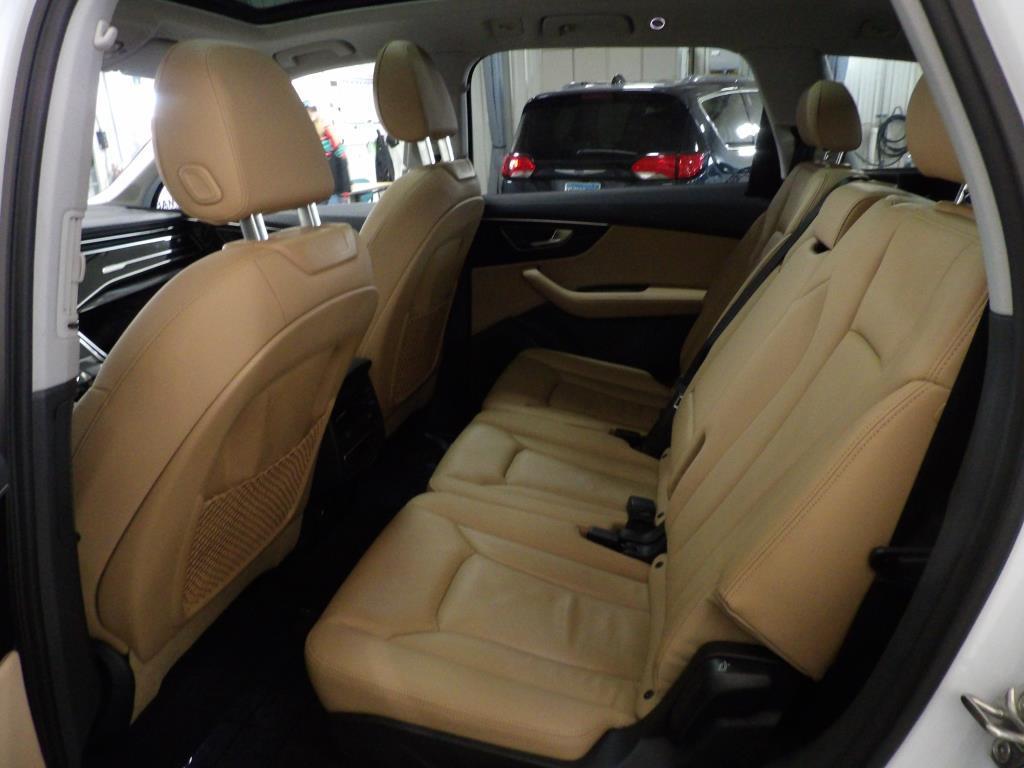 used 2023 Audi Q7 car, priced at $38,990