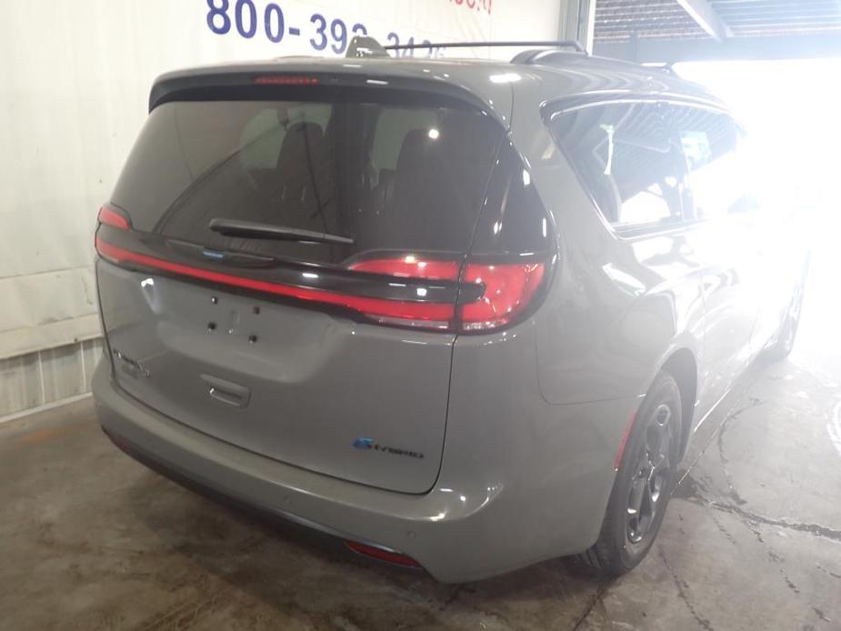 used 2021 Chrysler Pacifica Hybrid car, priced at $24,990