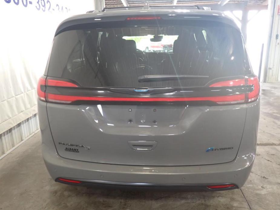 used 2021 Chrysler Pacifica Hybrid car, priced at $24,990