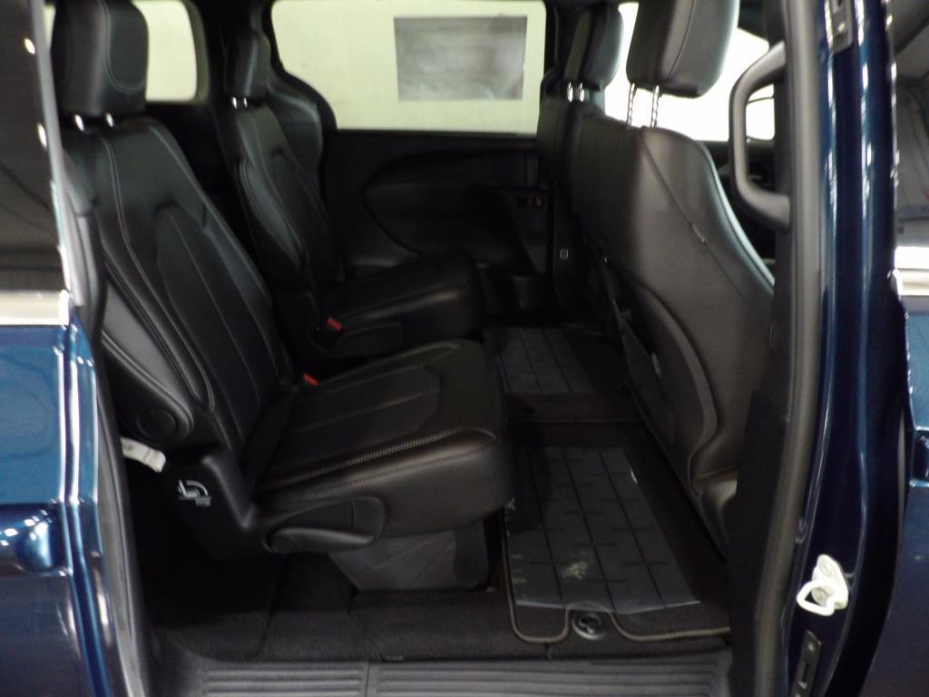 new 2025 Chrysler Pacifica car, priced at $42,792