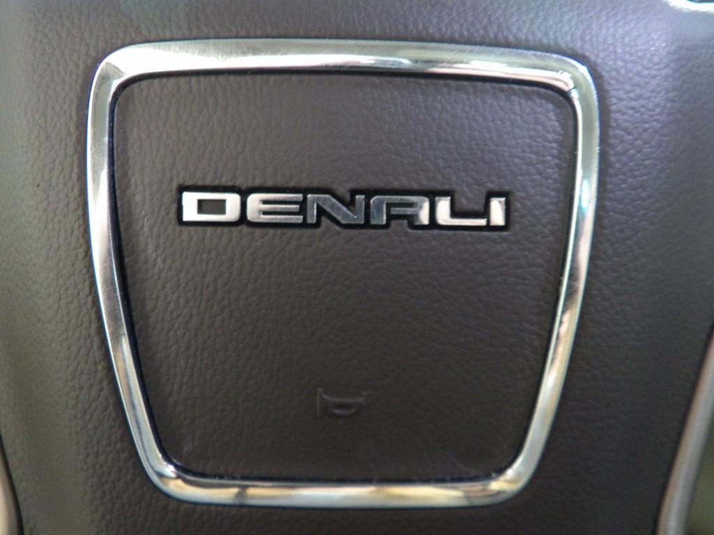 used 2015 GMC Yukon XL car, priced at $7,990