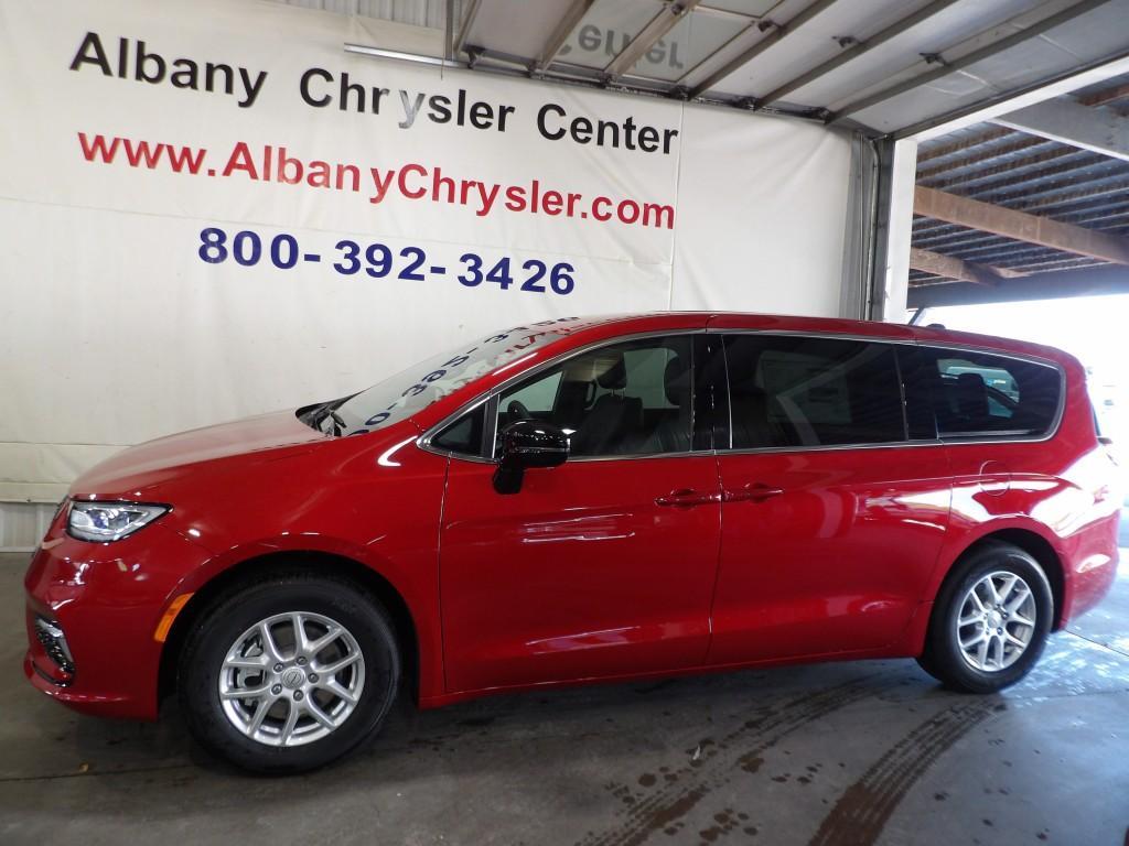 new 2026 Chrysler Pacifica car, priced at $45,650