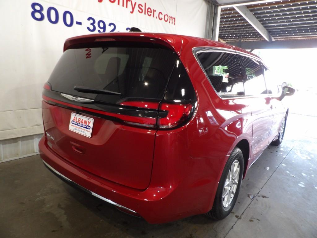 new 2026 Chrysler Pacifica car, priced at $40,912