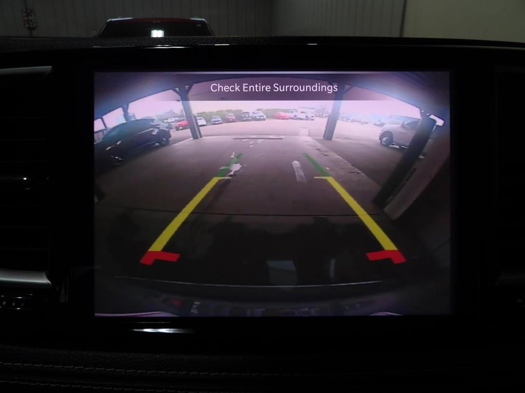 used 2022 Chrysler Pacifica Hybrid car