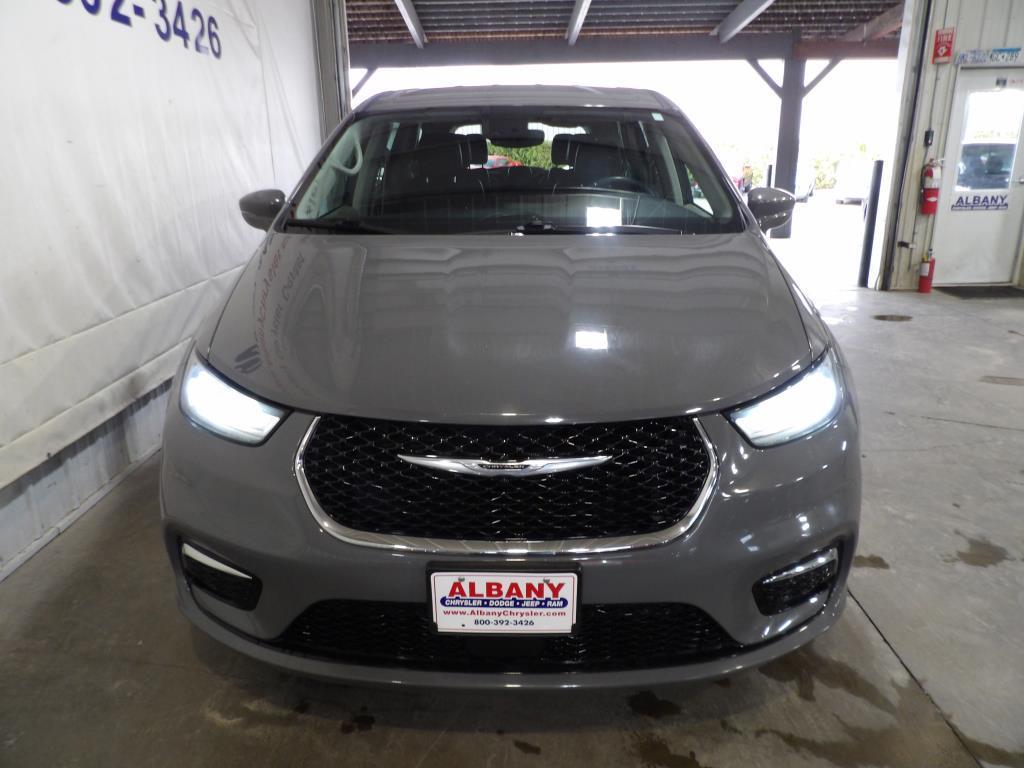 used 2022 Chrysler Pacifica Hybrid car
