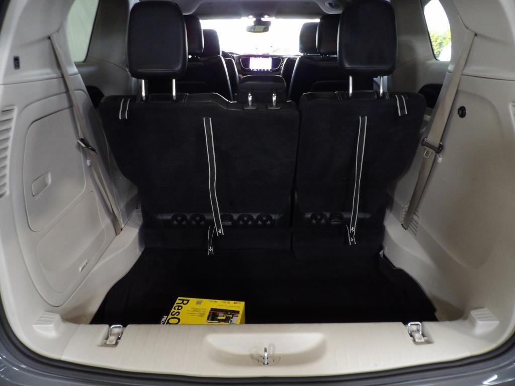 used 2022 Chrysler Pacifica Hybrid car