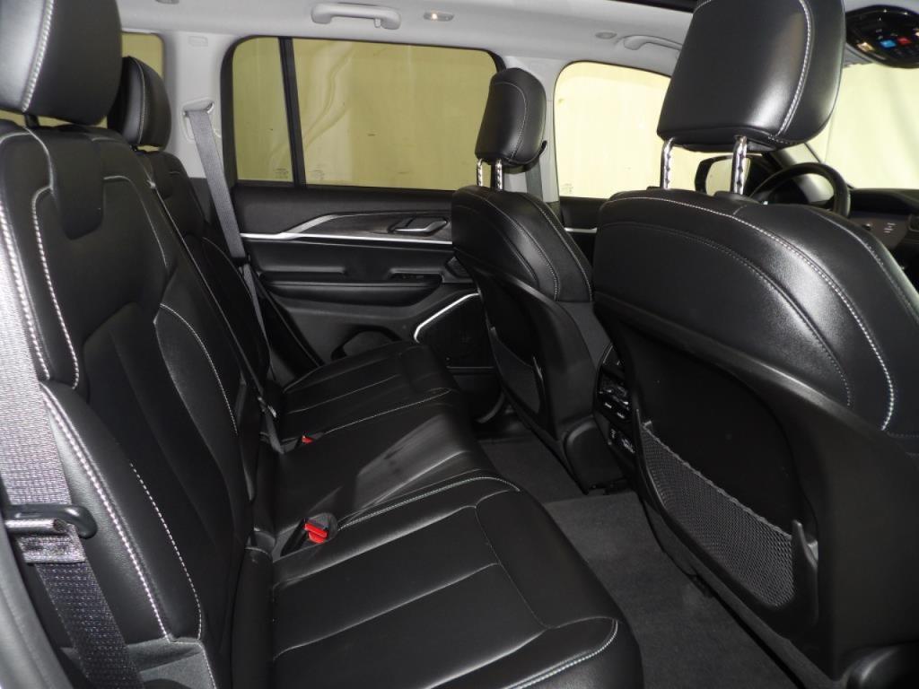 used 2022 Jeep Grand Cherokee car, priced at $29,990