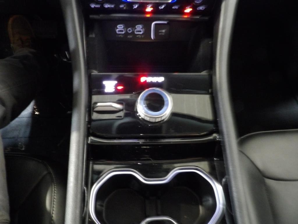 used 2022 Jeep Grand Cherokee car, priced at $29,990