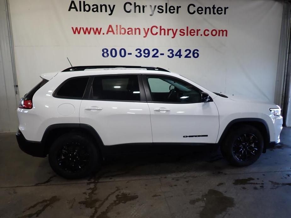 used 2023 Jeep Cherokee car, priced at $26,990