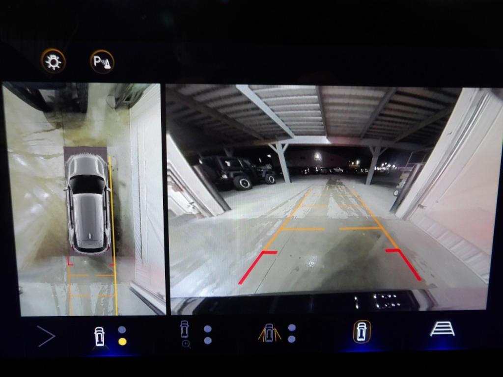 used 2025 Chevrolet Equinox car, priced at $28,399