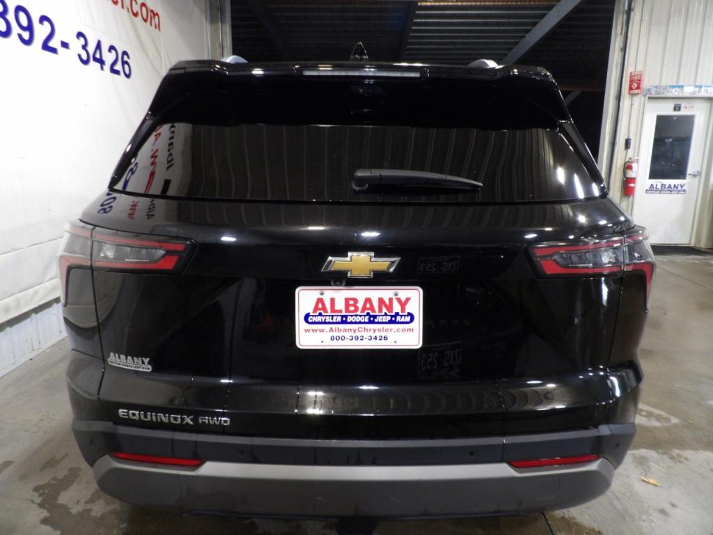 used 2025 Chevrolet Equinox car, priced at $28,399