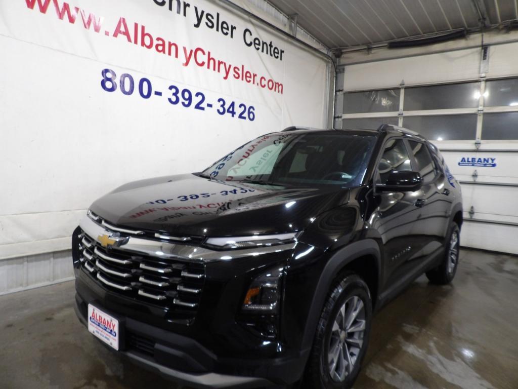 used 2025 Chevrolet Equinox car, priced at $28,399