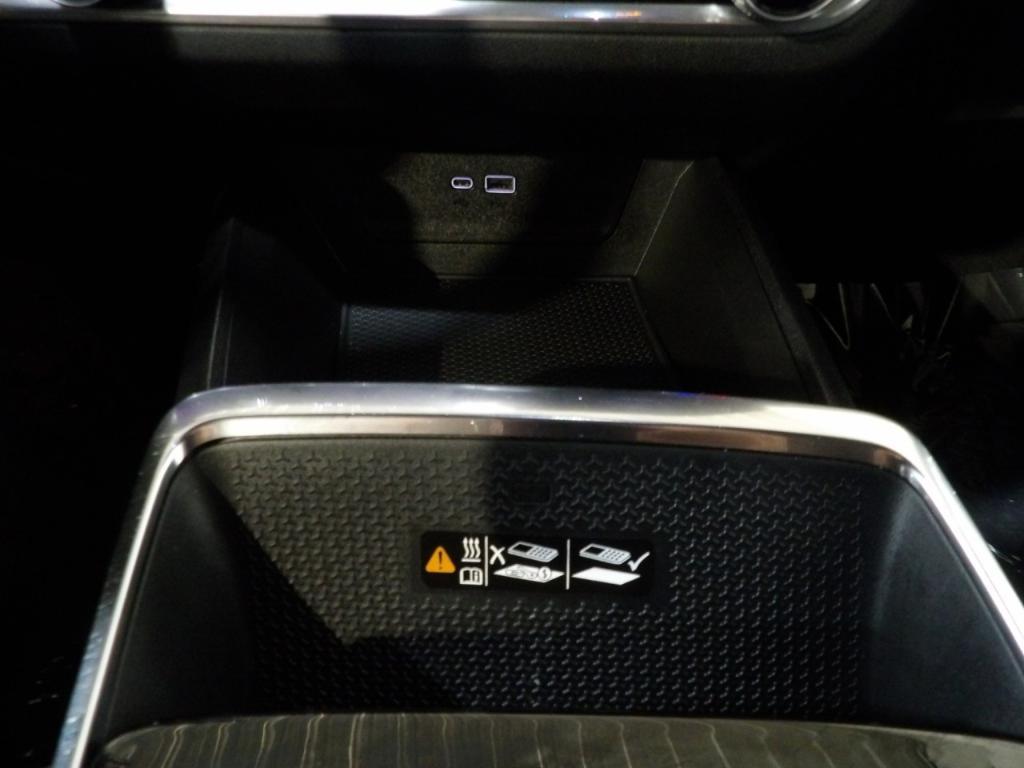 used 2025 Chevrolet Equinox car, priced at $28,399