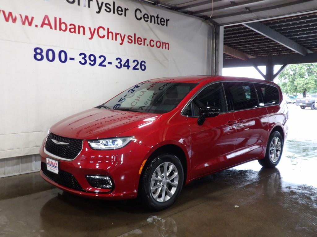 new 2025 Chrysler Pacifica car, priced at $47,935