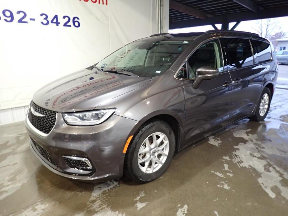 used 2022 Chrysler Pacifica car, priced at $29,100