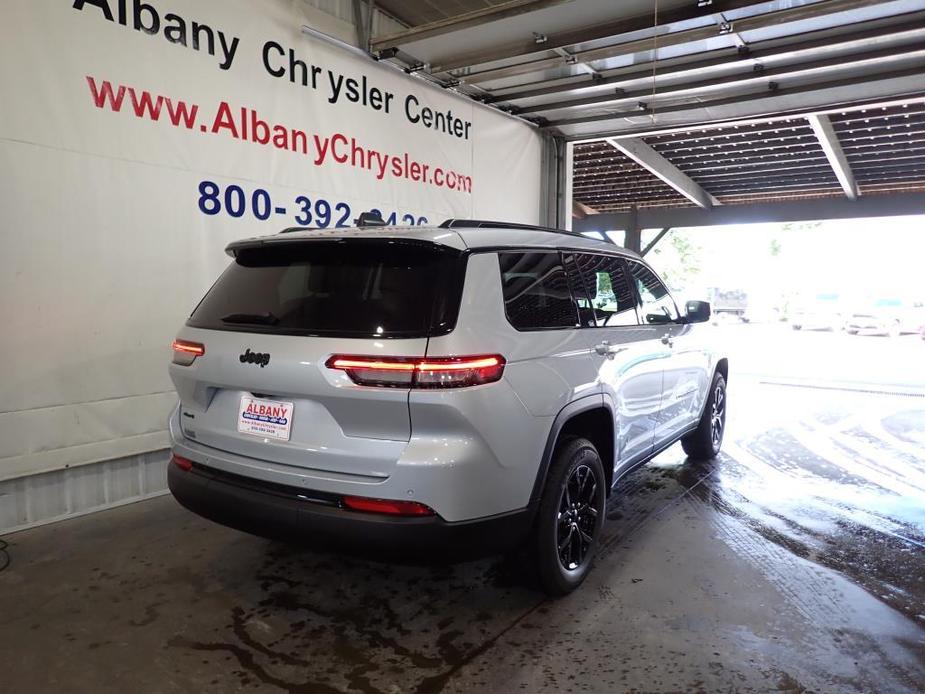 new 2024 Jeep Grand Cherokee L car, priced at $42,958