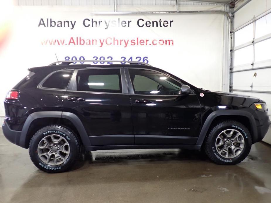 used 2020 Jeep Cherokee car, priced at $18,990