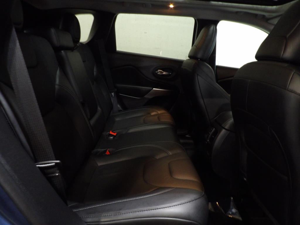 used 2021 Jeep Cherokee car, priced at $26,990