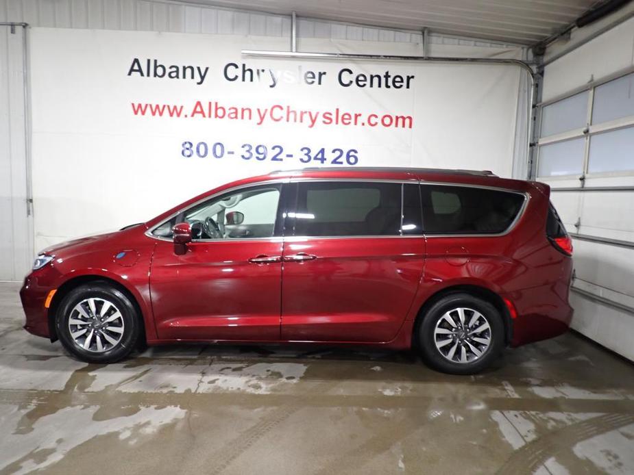 used 2021 Chrysler Pacifica Hybrid car, priced at $23,990