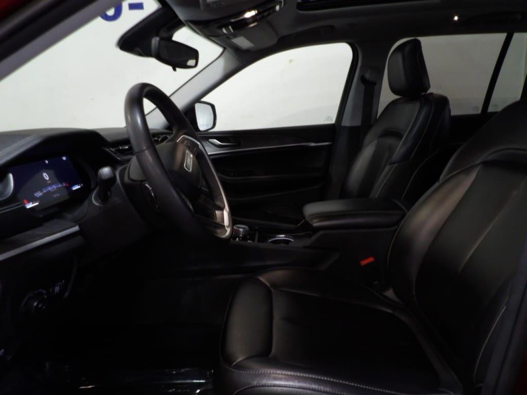 used 2023 Jeep Grand Cherokee car, priced at $28,499