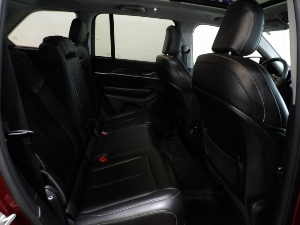 used 2023 Jeep Grand Cherokee car, priced at $28,499