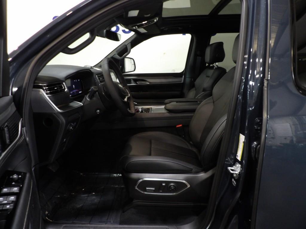 new 2025 Jeep Wagoneer car, priced at $77,230