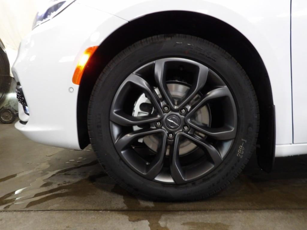 new 2026 Chrysler Pacifica car, priced at $37,310